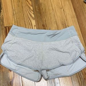 Lululemon Speed Up Shorts 2.5”
